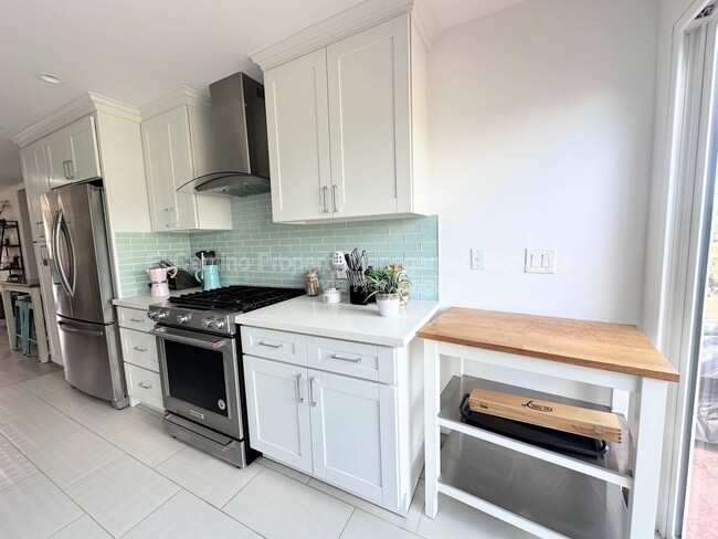 Photo - 4133 Raynol St
