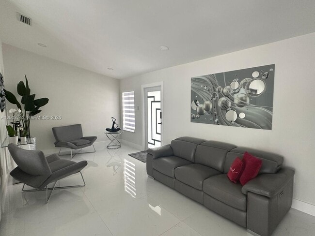 Photo - 14318 SW 183rd St