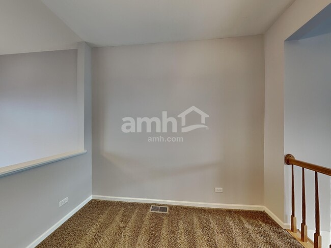 Photo - 2409 Courtyard Cir