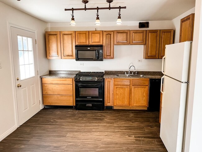 Photo - 3217 Niagara St