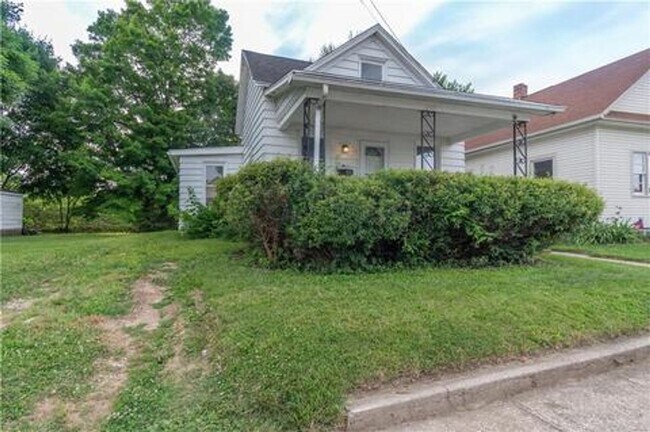 Photo - For Rent: Piqua Ohio - 2 Bedroom 1 Bathroom