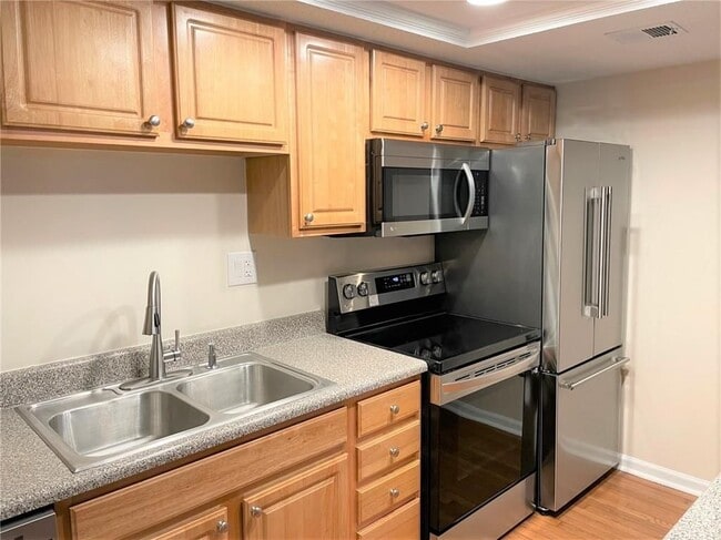 Photo - 2039 Chastain Park Ct NE