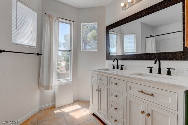 Photo - 5519 Myron Cir