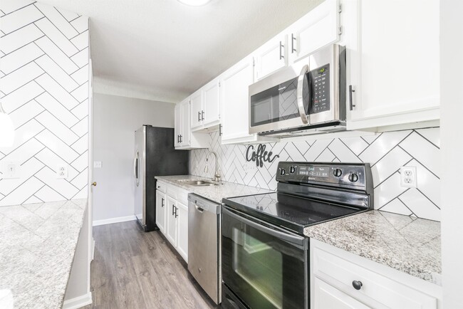 Photo - 6158 Meadow Rose Ln