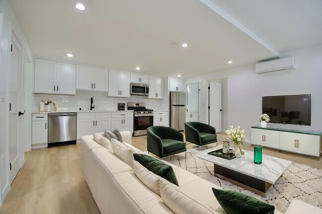 Photo - 1507 Silver Lake Blvd Unit 1511 1/2