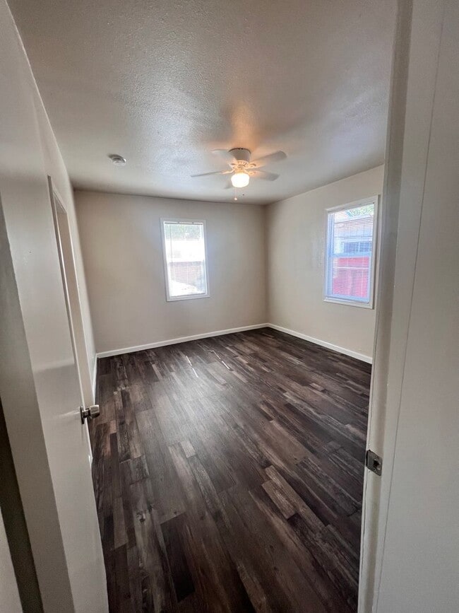 Beautiful home. Apply today! - Beautiful home. Apply today!