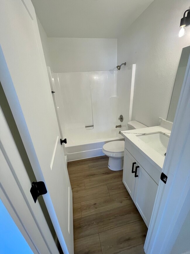 Photo - 1523 Ernest Ave Unit C