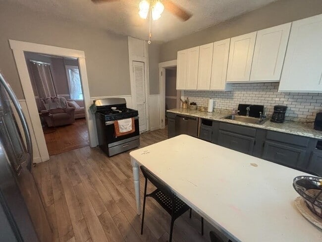 Photo - 21 Jaques St Unit 1