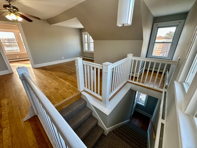 Photo - 2683 Fairfield Ave Unit 3rd Fl