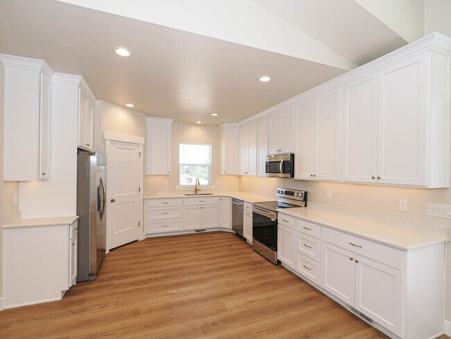 Photo - 251 E 1280 N Unit UPSTAIRS