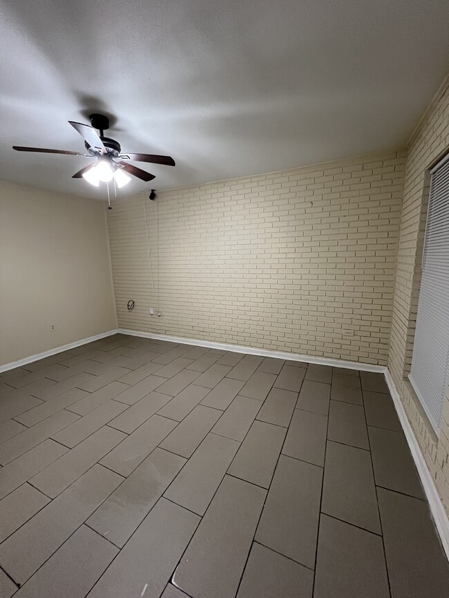 Photo - 636 N 39th St Unit 4