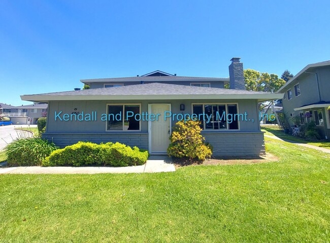 Building Photo - Charming 2BD | 1BA Condo Near Capitola Village & Beach Unit 1