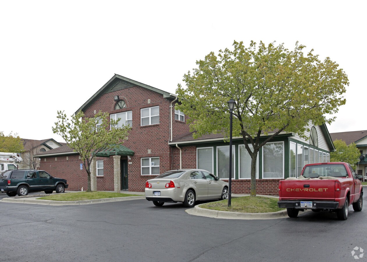 Marketplace Court Apartments - Marketplace Court Apartments