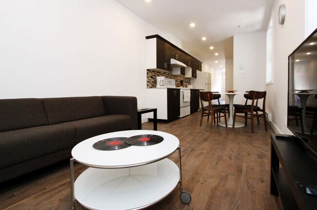 Photo - 3772 Rue De Bullion