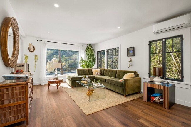 Photo - 2108 Tavern Trail Unidad 2110 Tavern Trail