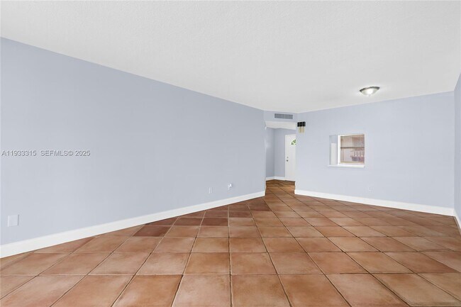 Photo - 1300 NE 191st St Unit A202