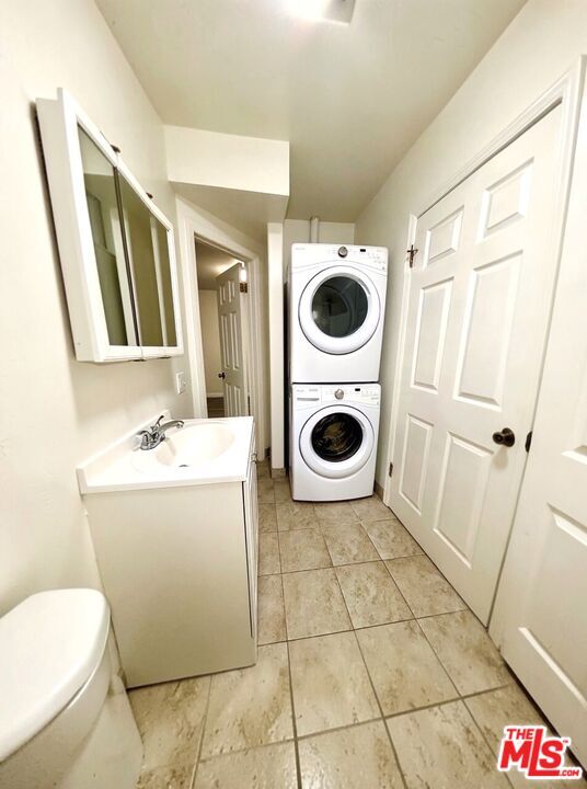 4343 4th St Unidad F