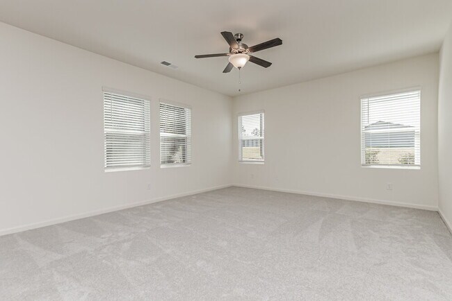 Photo - 7008 Rochford Dr