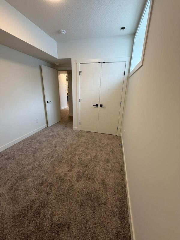 Photo - 14019-14104 104 Ave NW