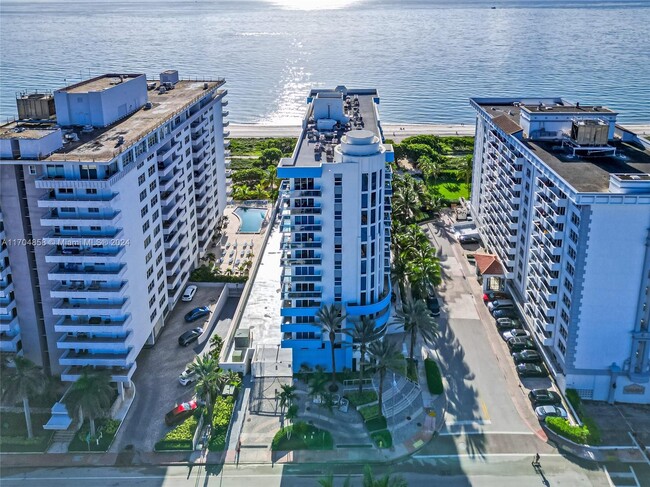 Photo - 9201 Collins Ave Condominio Unidad 523