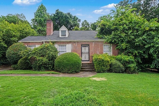 Building Photo - Great Emory Area Rental