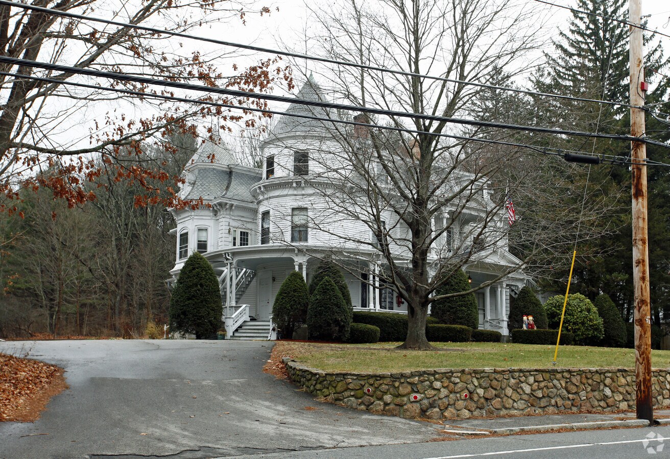 Photo - Knowlton Manor