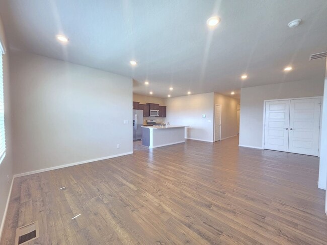 Photo - 5428 E Bridgeport Ct