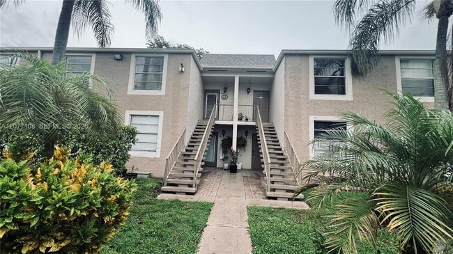 Building Photo - 1020 NW 80th Ave Unit 203
