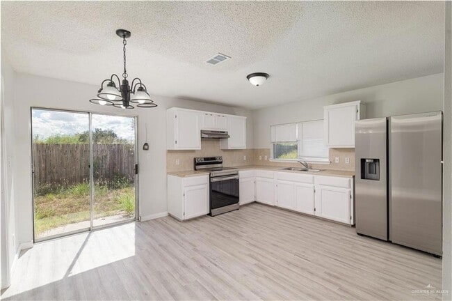 Photo - 3425 Ozark Ave