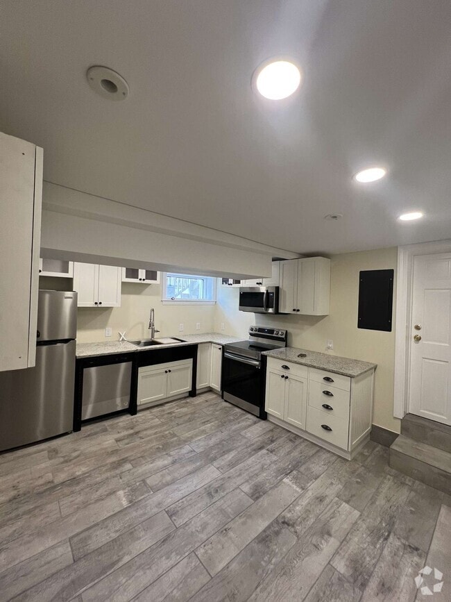 Building Photo - 185 Rutledge Ave Unit Apartment X