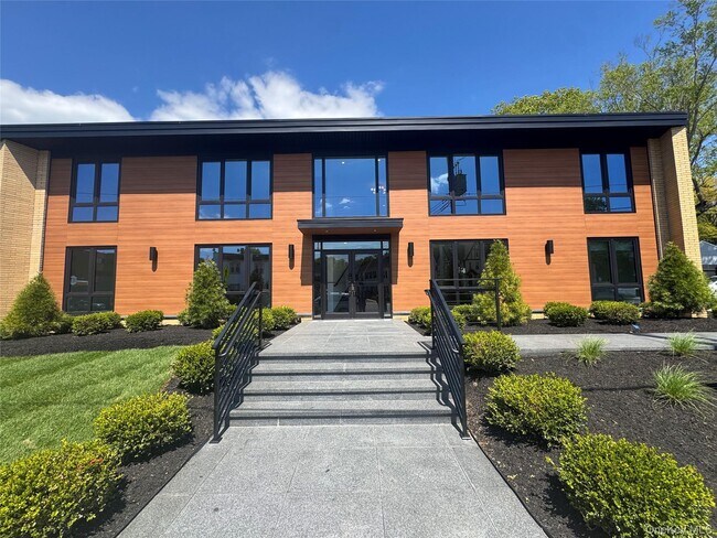 Building Photo - 325 Manville Rd Unit 101