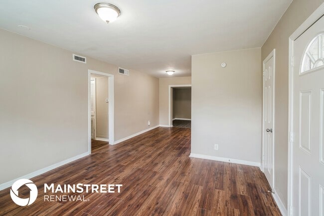 Photo - 216 Westover St