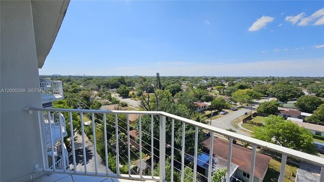 Photo - 16740 NE 9th Ave Unit 807