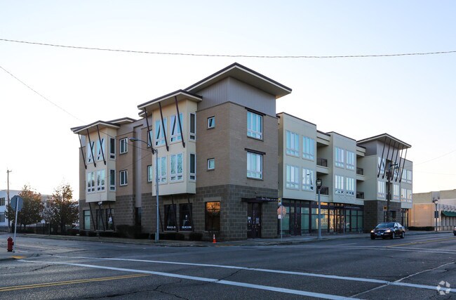 King Drive Commons - King Drive Commons Apartments