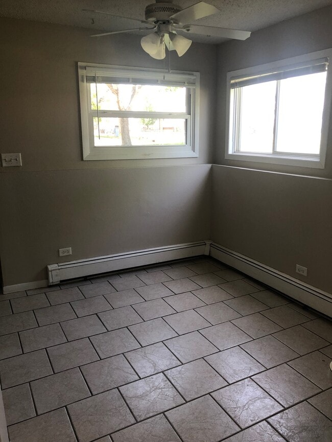 Photo - Cute 3 bedroom and 2 bathroom duplex