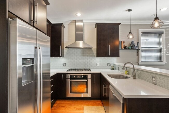 Photo - 15 Howell St Unit 1