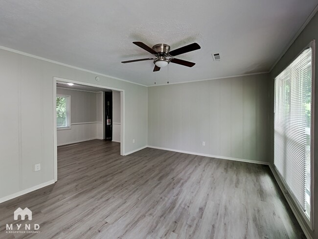 Photo - 10140 Morris Dr SW