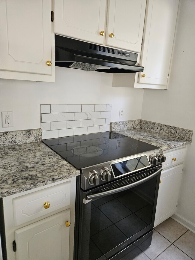 Photo - 130 Commons Dr