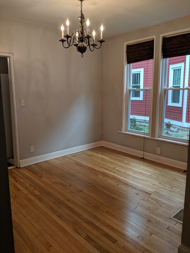 Photo - 3244 Humboldt Avenue South