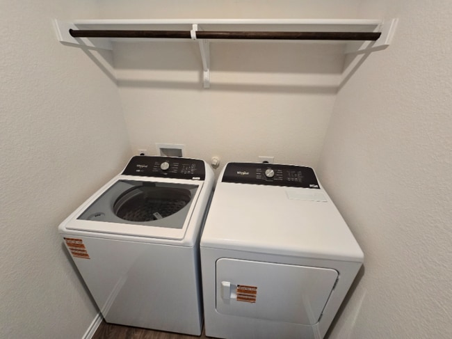 Photo - 1604 Potomac Ln