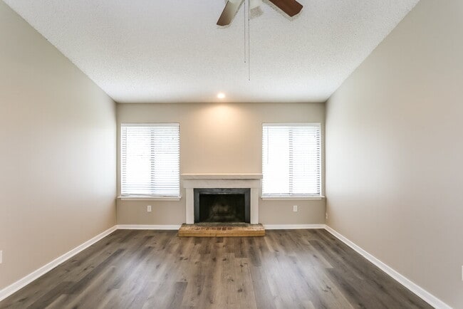 Photo - 40 Wicklow Cir