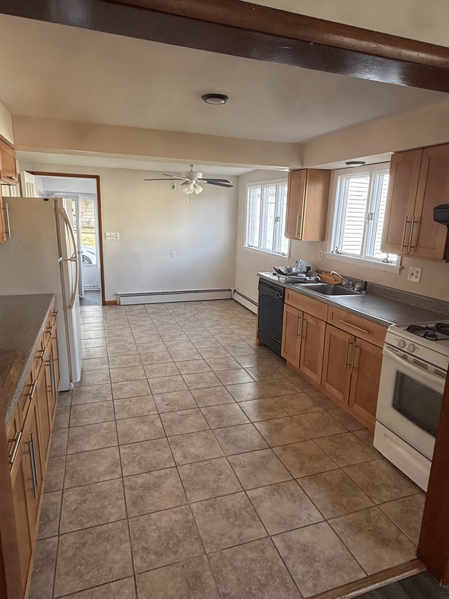 Photo - 3684 Walden Ave Unit 1 Lower