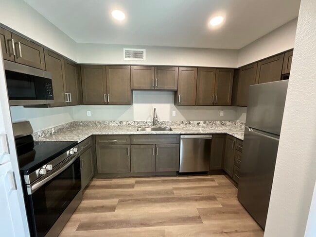 Photo - View 21 Apartments