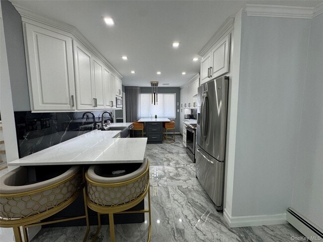 Building Photo - 285 S Broadway Unit D