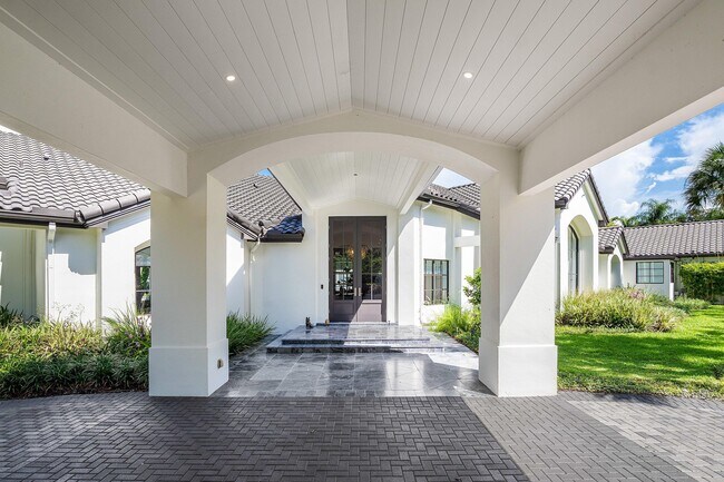 16388 Bridlewood Cir