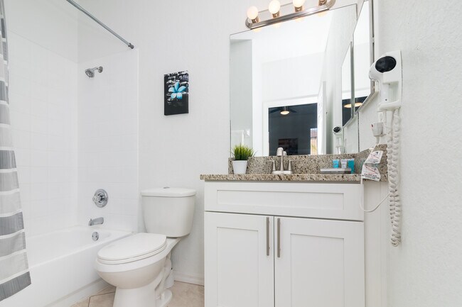 Photo - 106 Miramar Ave