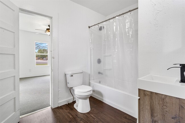 Photo - 725 S Washington Ave