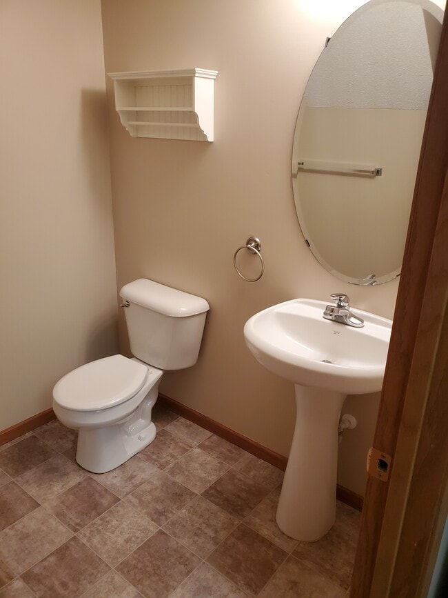 1st Floor Bathroom