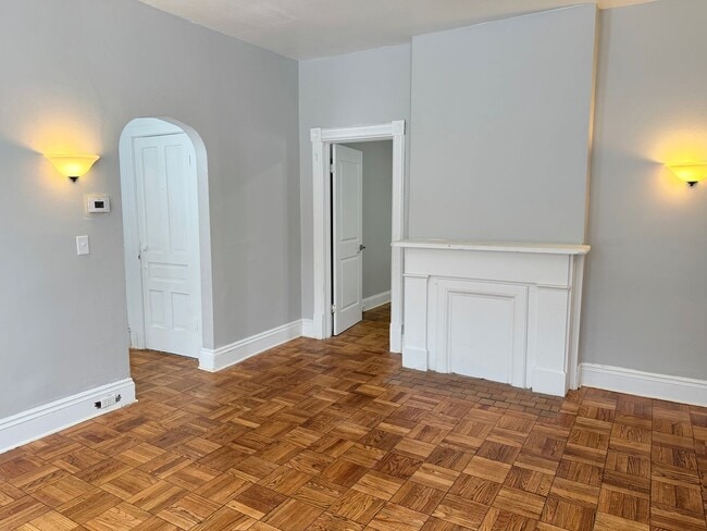 Photo - 920 S Jackson St Unit 3