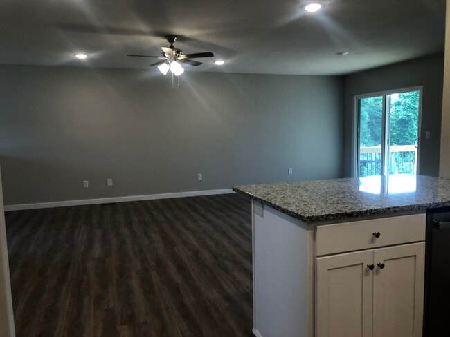 Photo - 1411 W Pebblebrooke Dr